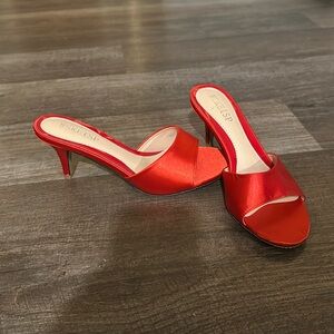 WSKEISP Red Satin Heels